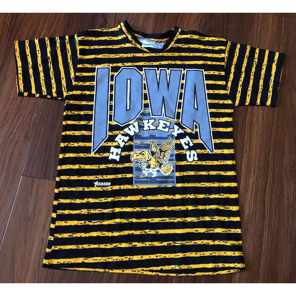 Vintage Iowa Hawkeyes Striped All Over Print AOP Artex Single Stitch M Shirt VTG